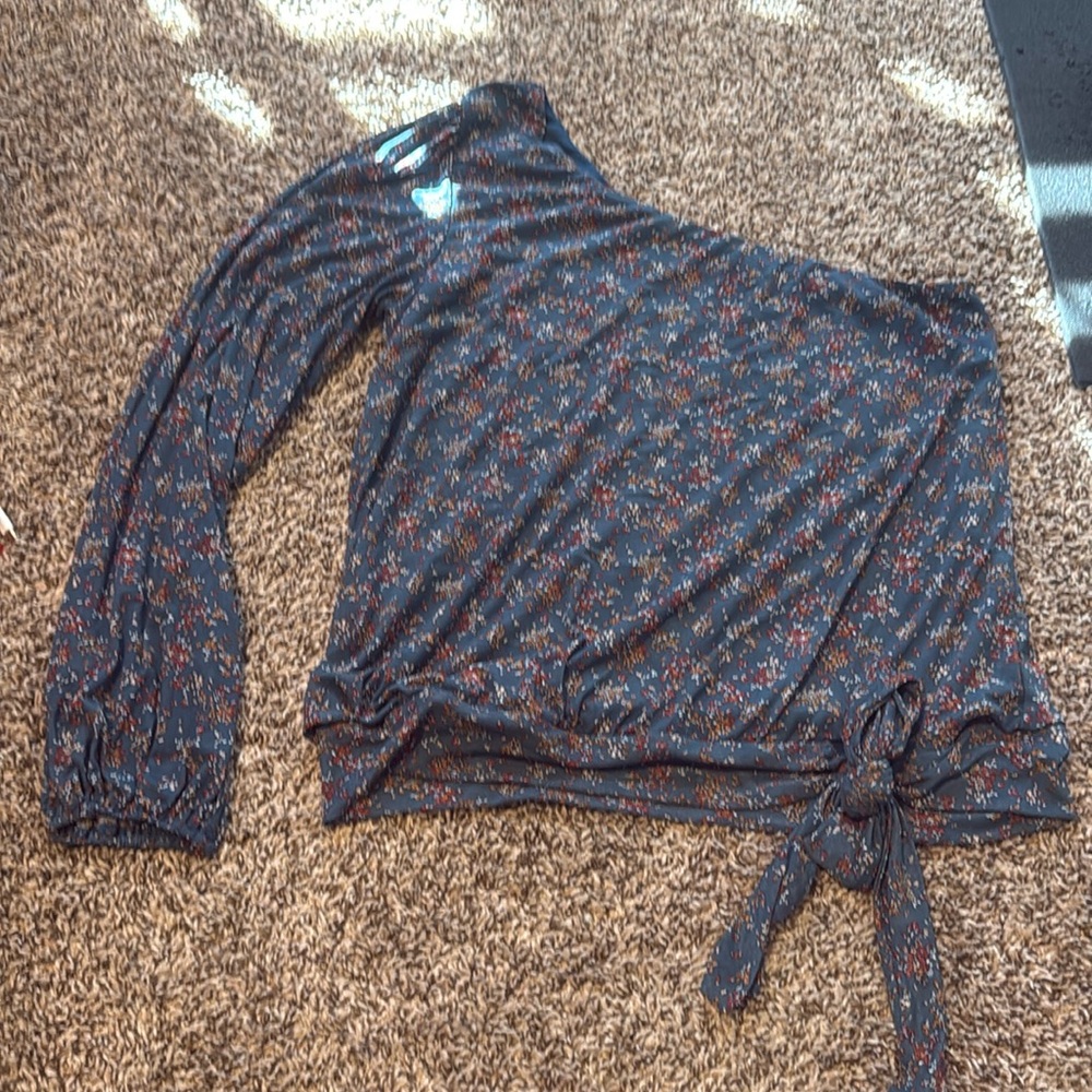 Off Shoulder Top Medium